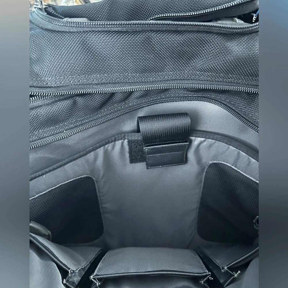 Victorinox Swiss Army Wheeled Carry On Laptop Case Architecture San Marco Black